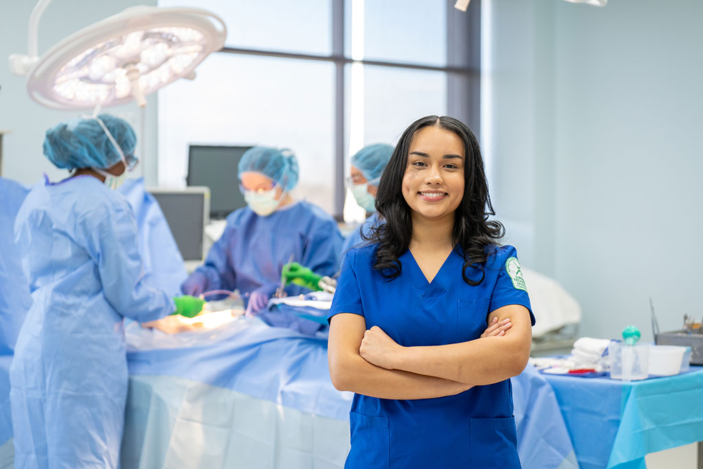 GTCC surgical technology students in operating room performing a mock surgery